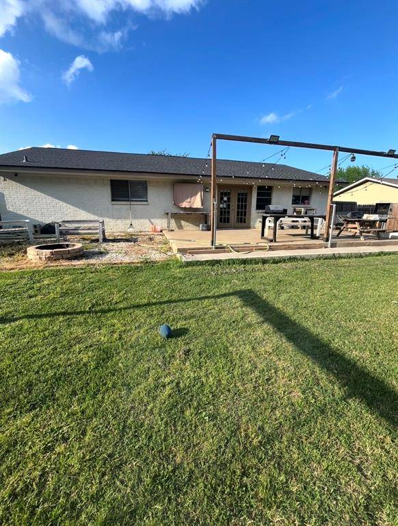 3420 Appletree Court, Forest Hill, TX 76140