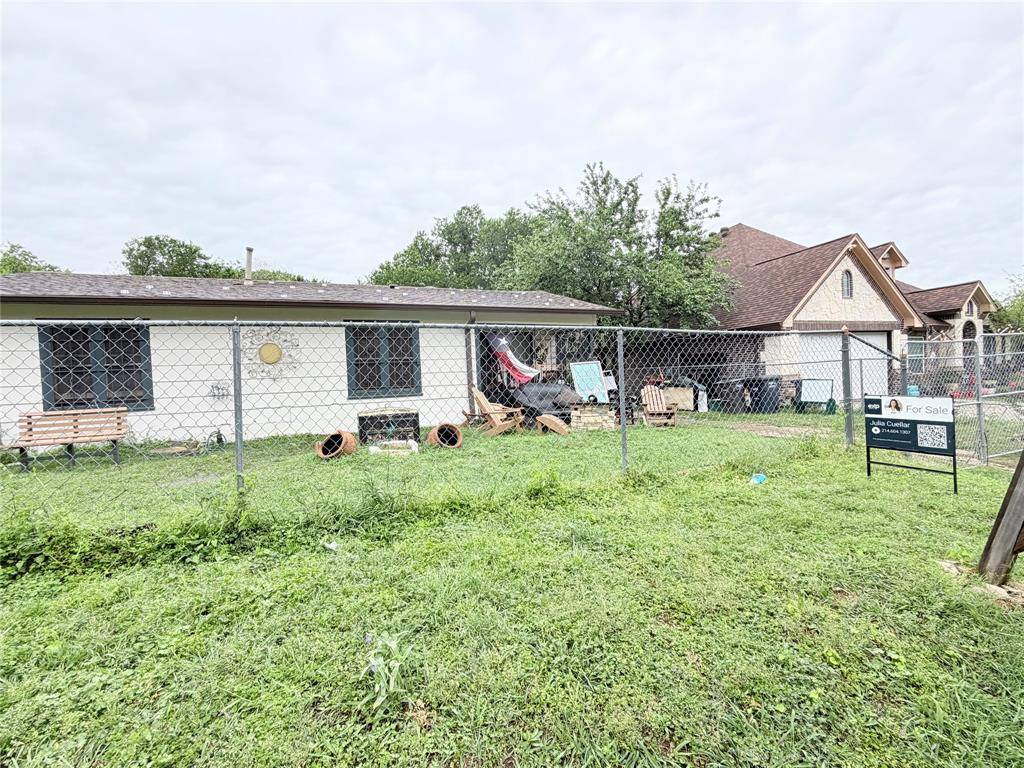 5054 Flamingo Road, Fort Worth, TX 76119