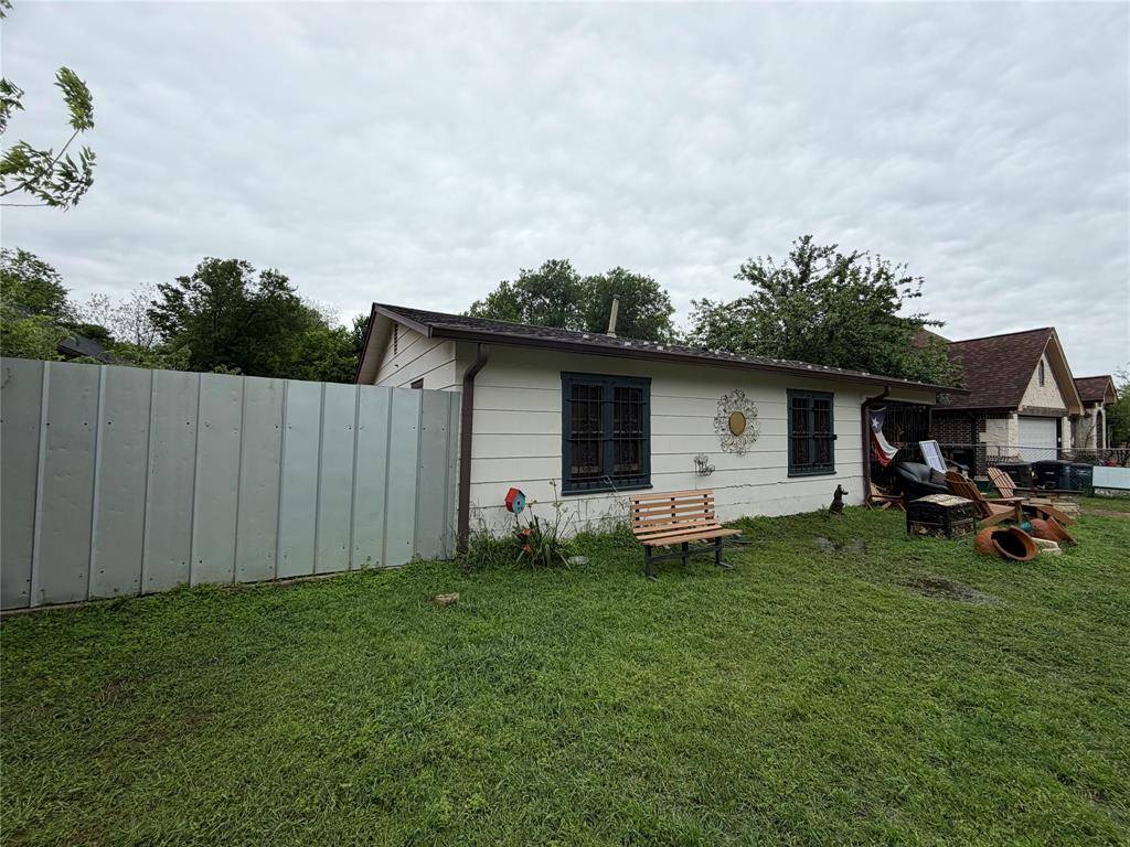 5054 Flamingo Road, Fort Worth, TX 76119