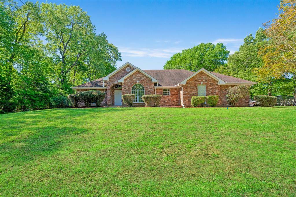 239 Deer Valley Drive, Powderly, TX 75473
