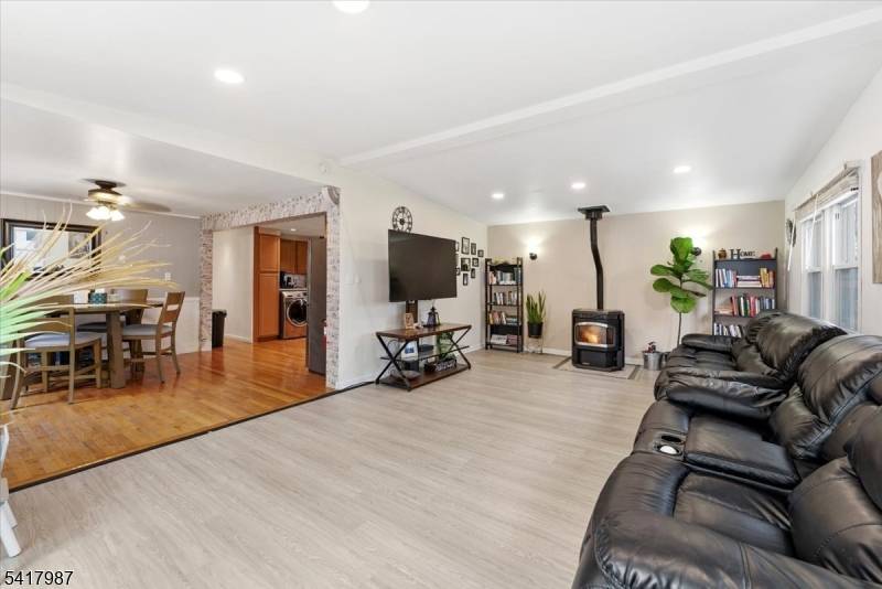 23 Mark Dr, High Bridge Boro, NJ 08829