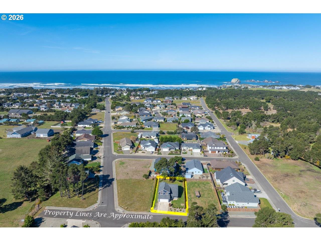 2679 FRANKLIN AVE SW, Bandon, OR 97411