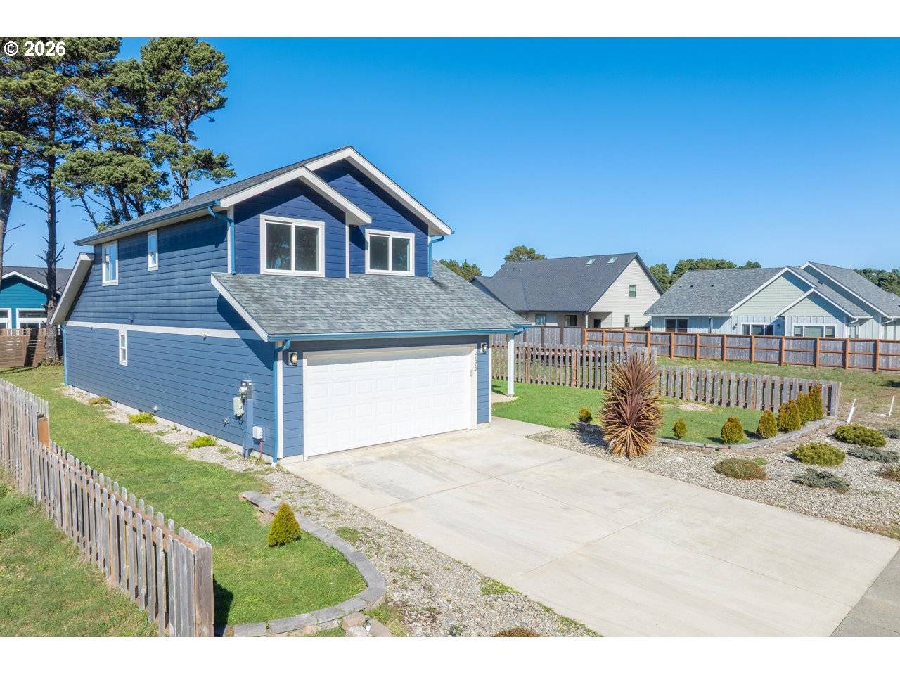 2679 FRANKLIN AVE SW, Bandon, OR 97411