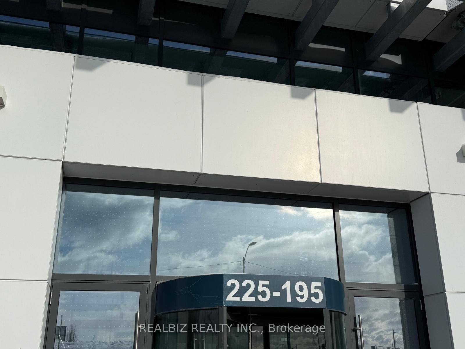 225 Commerce ST #1109, Vaughan, ON L4K 0P9