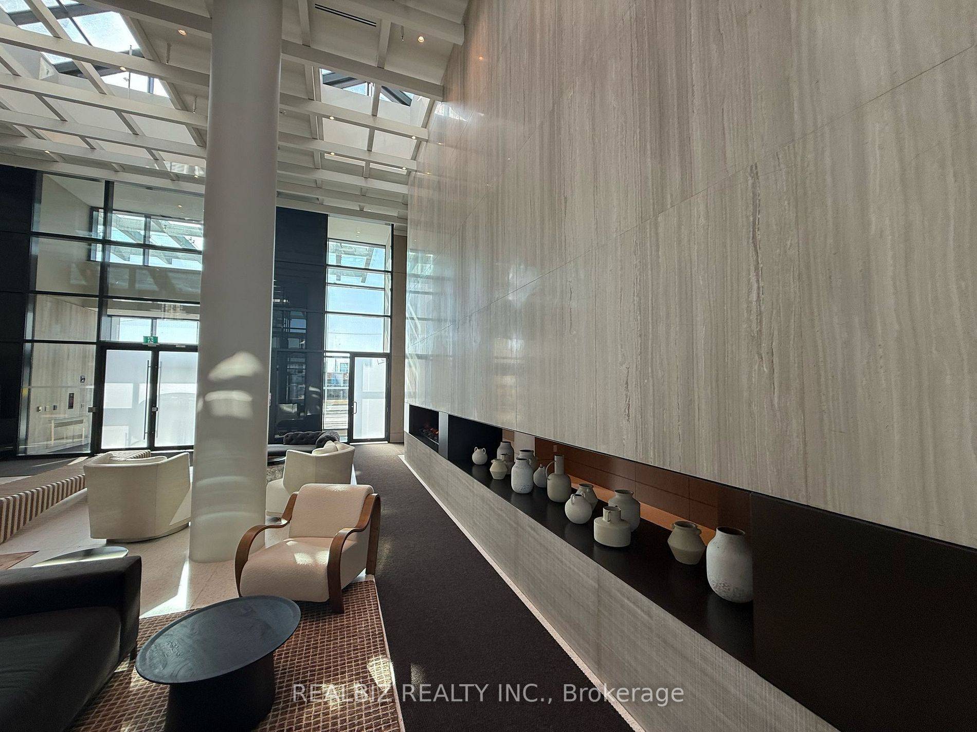 225 Commerce ST #1109, Vaughan, ON L4K 0P9