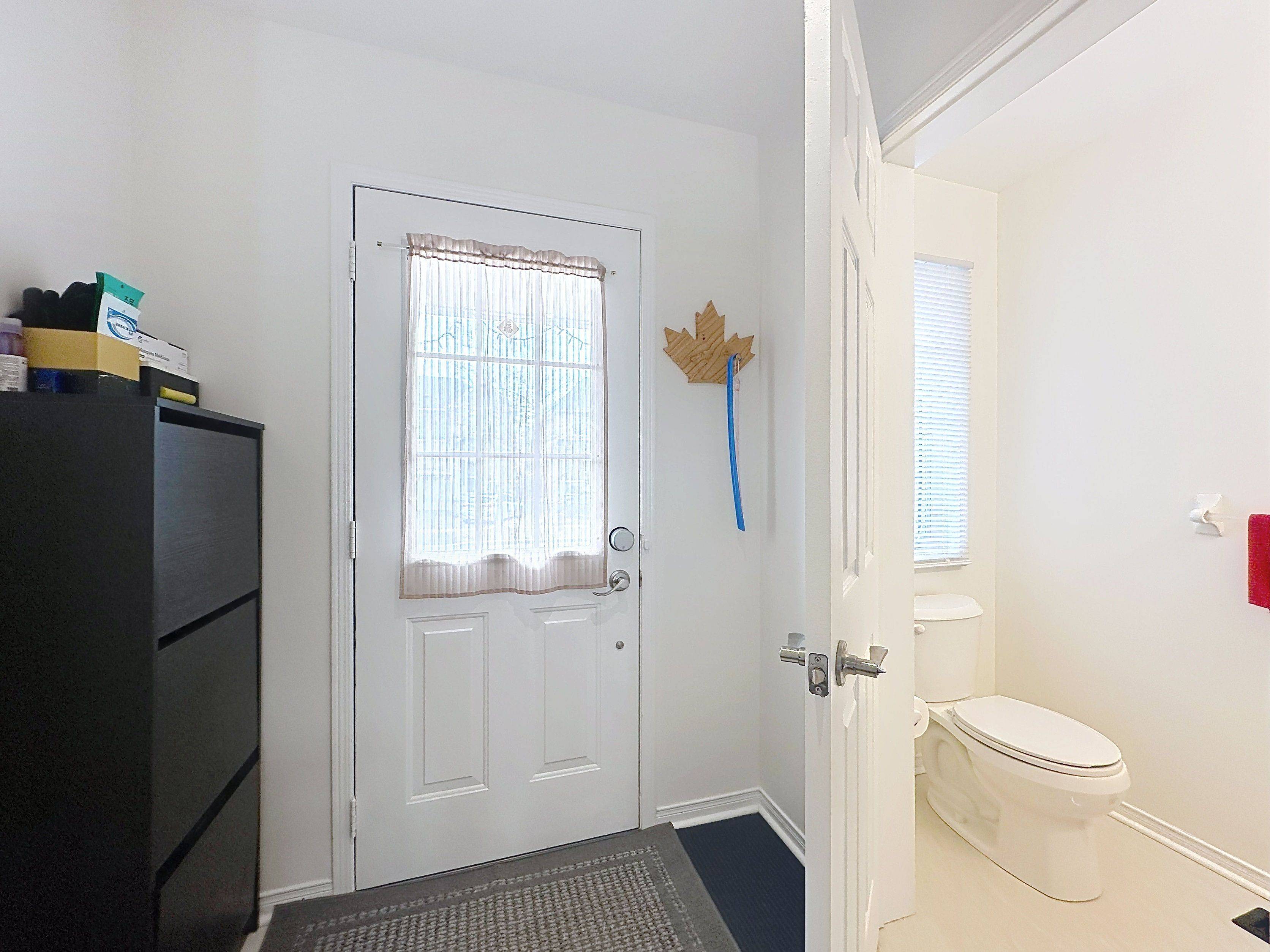 20 Anita DR W, Markham, ON L3V 5V8