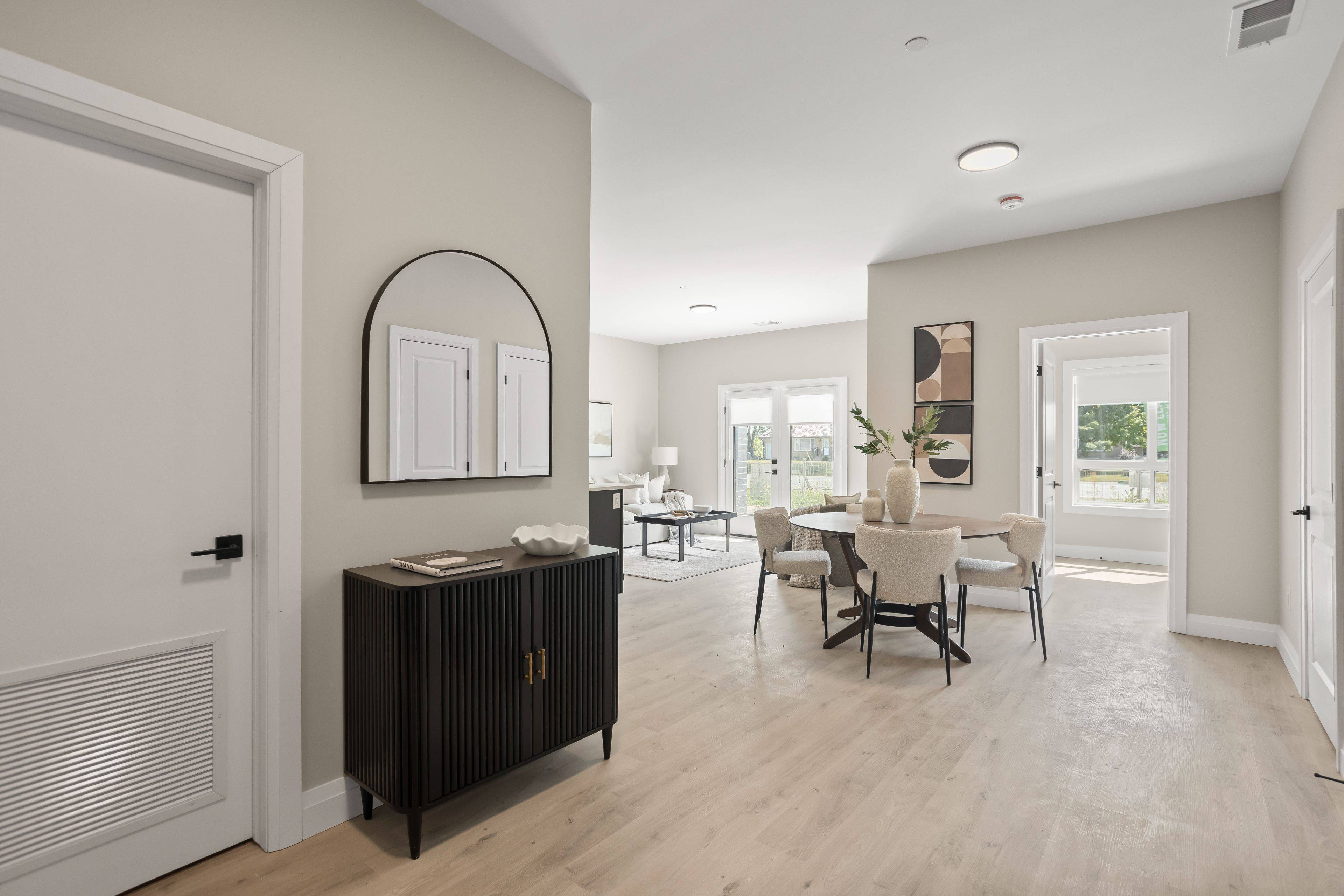 33318 RICHMOND ST #308, Lucan Biddulph, ON N0M 2J0