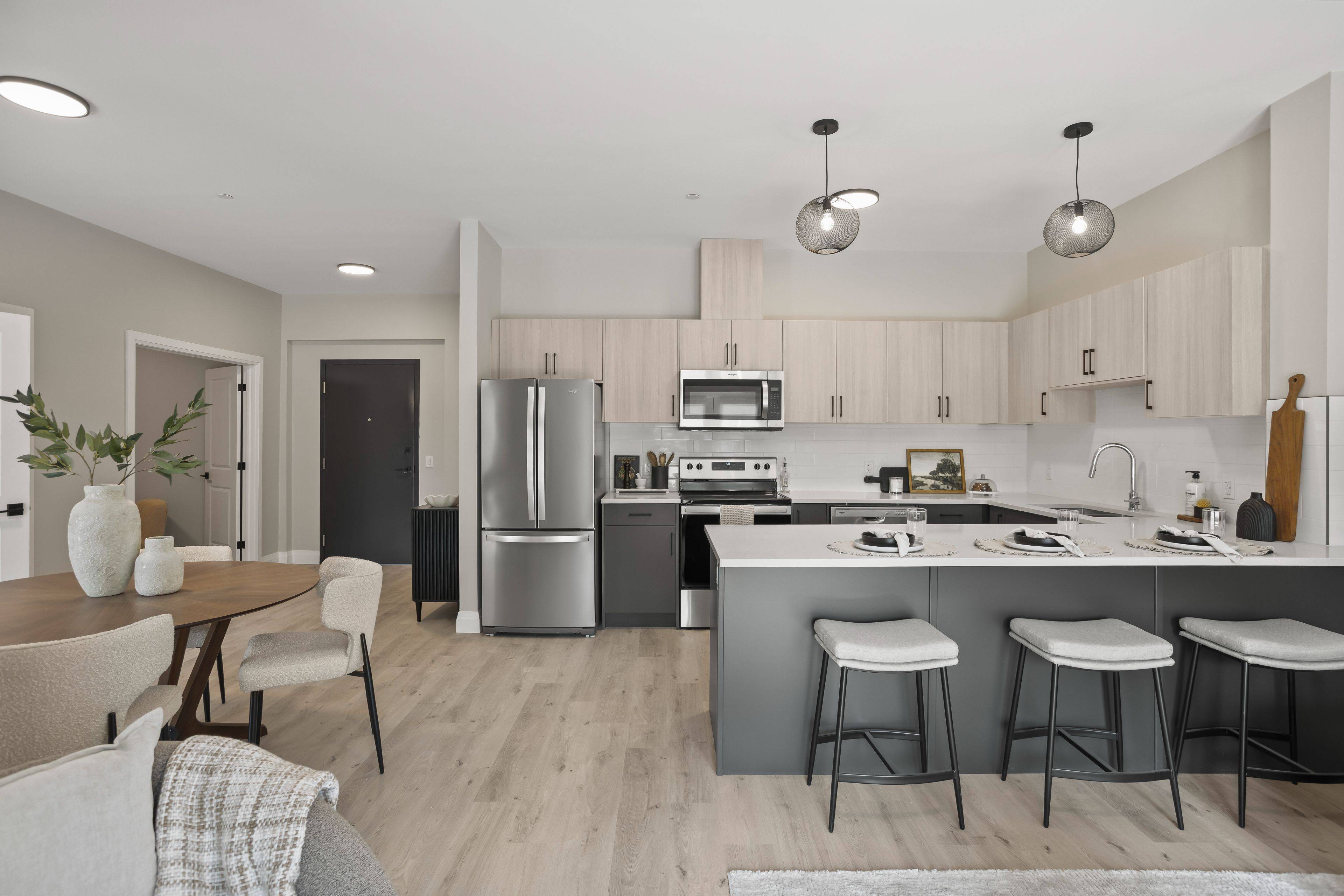 33318 RICHMOND ST #308, Lucan Biddulph, ON N0M 2J0