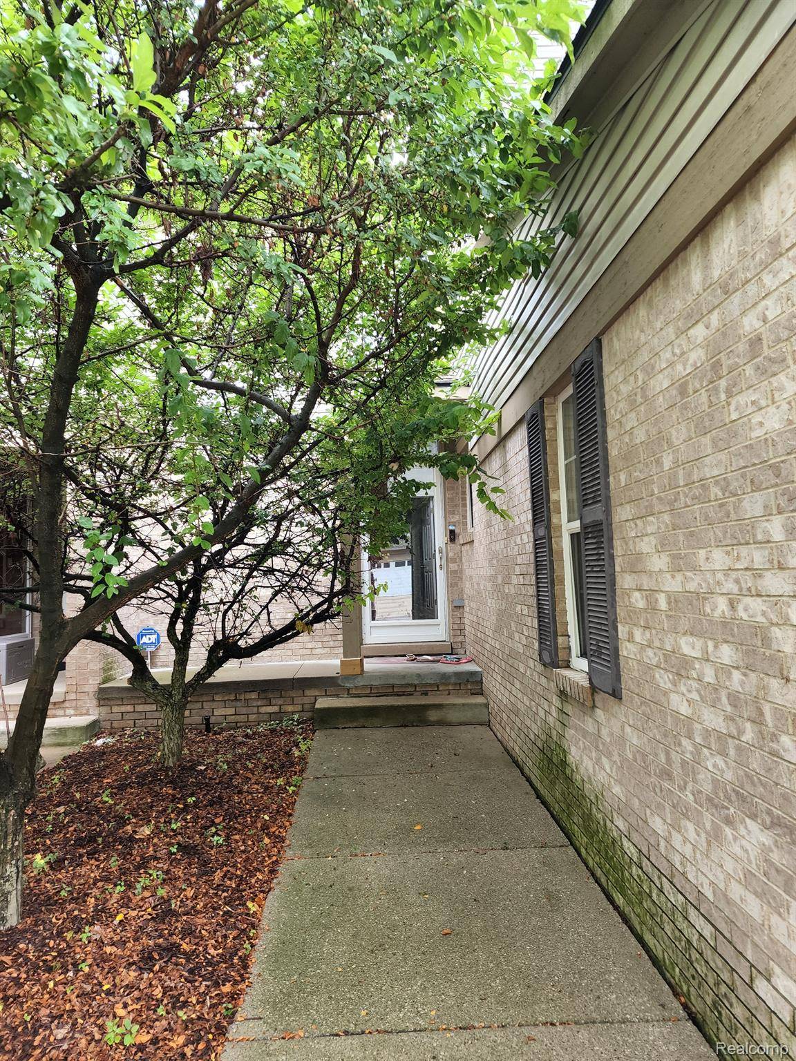 1725 HERON CIR, Canton Charter Township, MI 48187