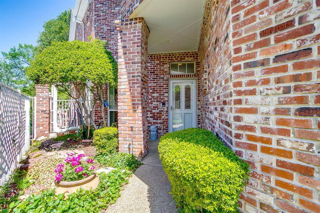 632 Lochngreen Trail, Arlington, TX 76012