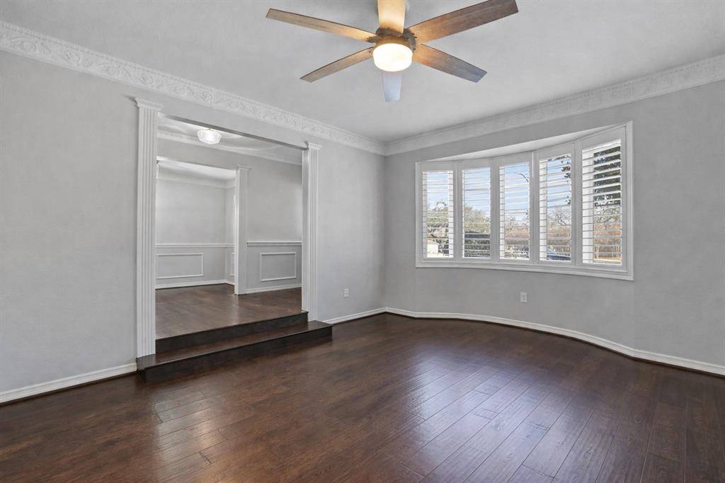 4301 Bellaire Drive, Fort Worth, TX 76109