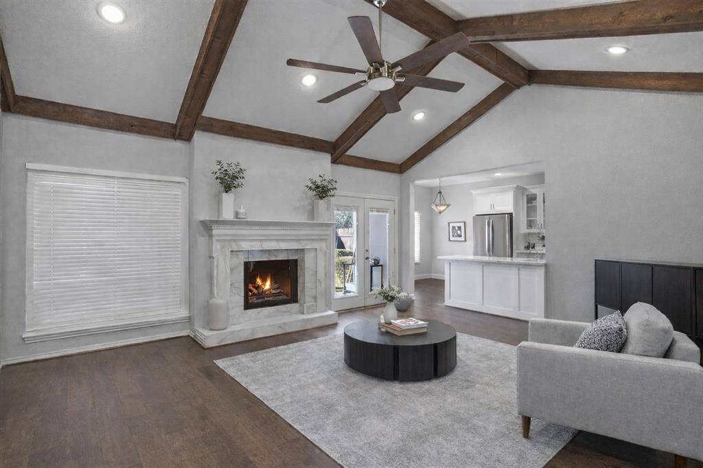 4301 Bellaire Drive, Fort Worth, TX 76109