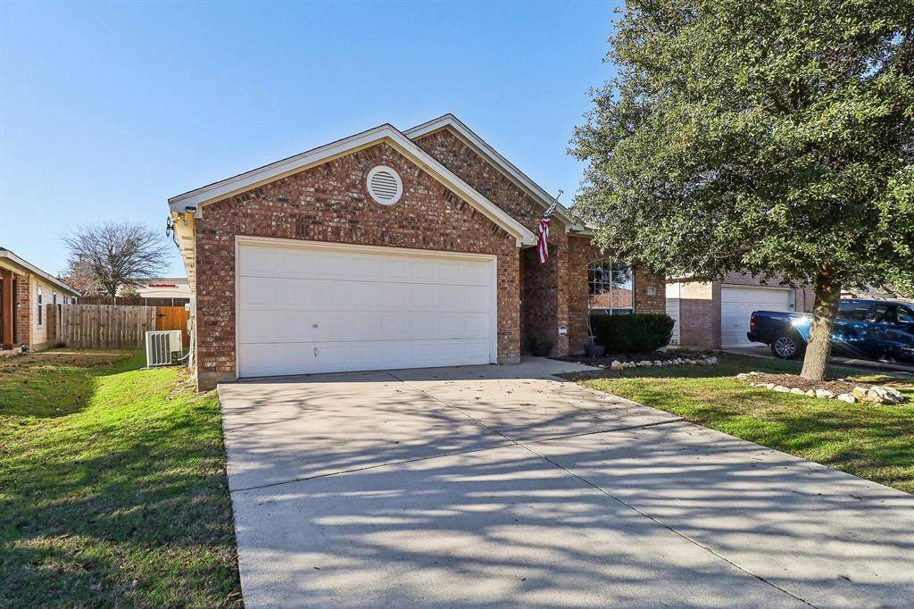 1113 Day Dream Drive, Fort Worth, TX 76052