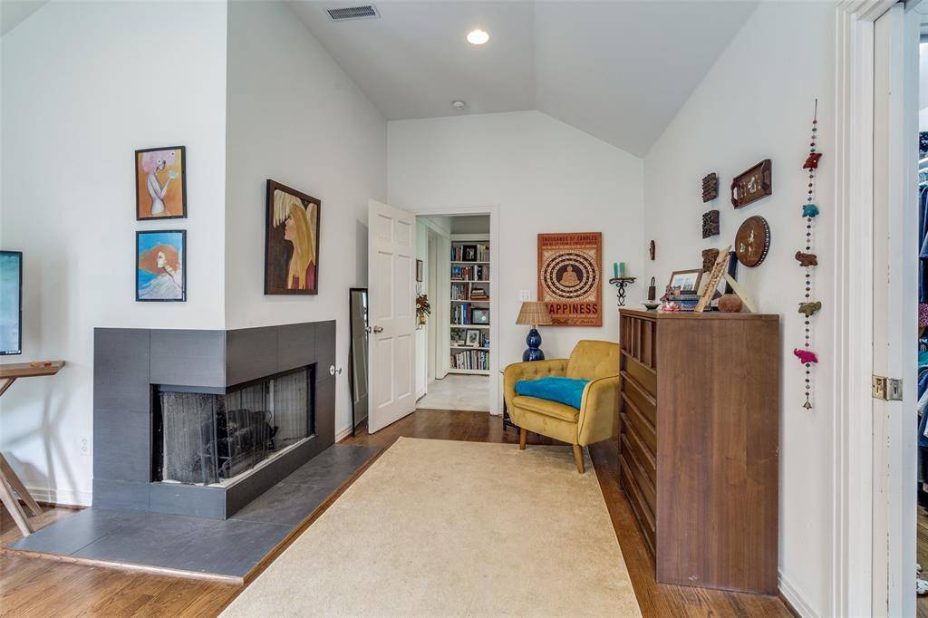 6926 Santa Monica Drive, Dallas, TX 75223