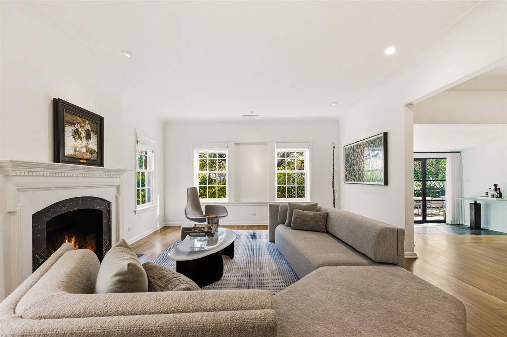 5336 Montrose Drive, Dallas, TX 75209