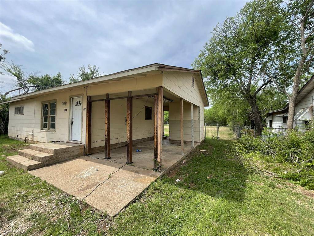 514 S Avenue C, Olney, TX 76374