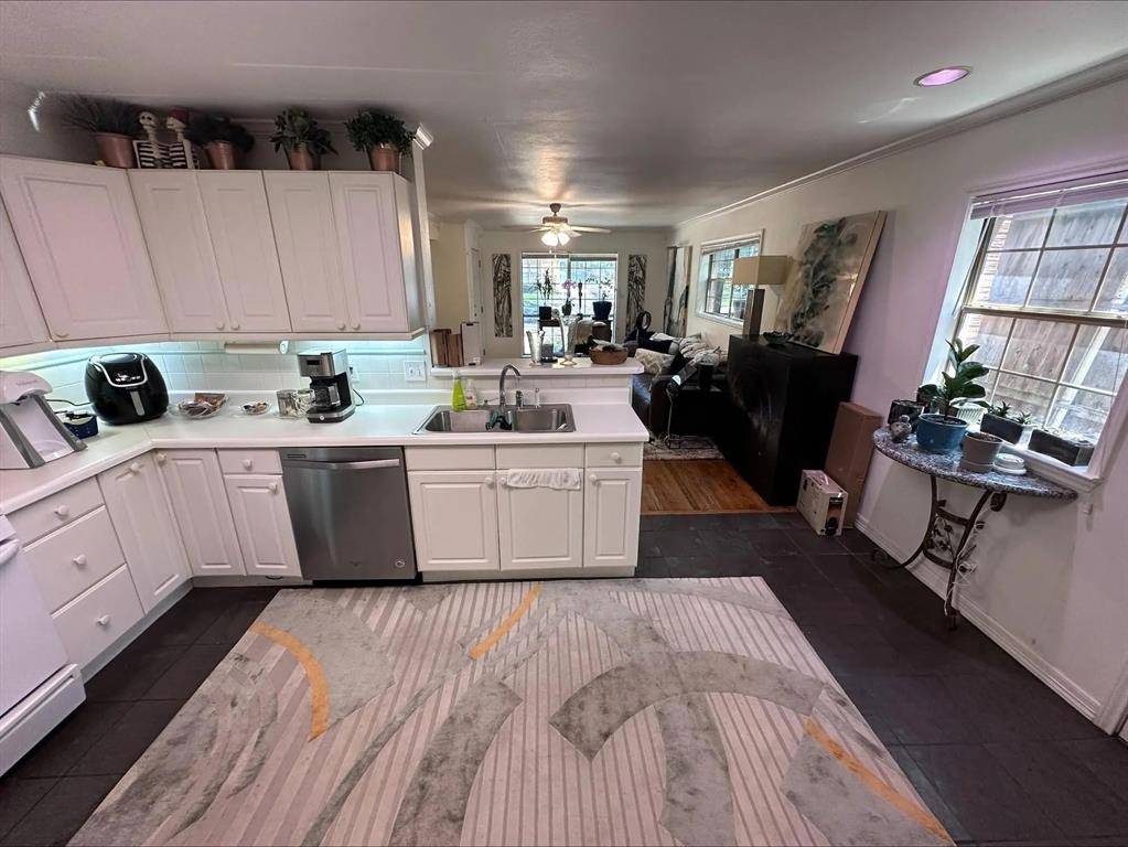 4222 Newton Avenue #101, Dallas, TX 75219