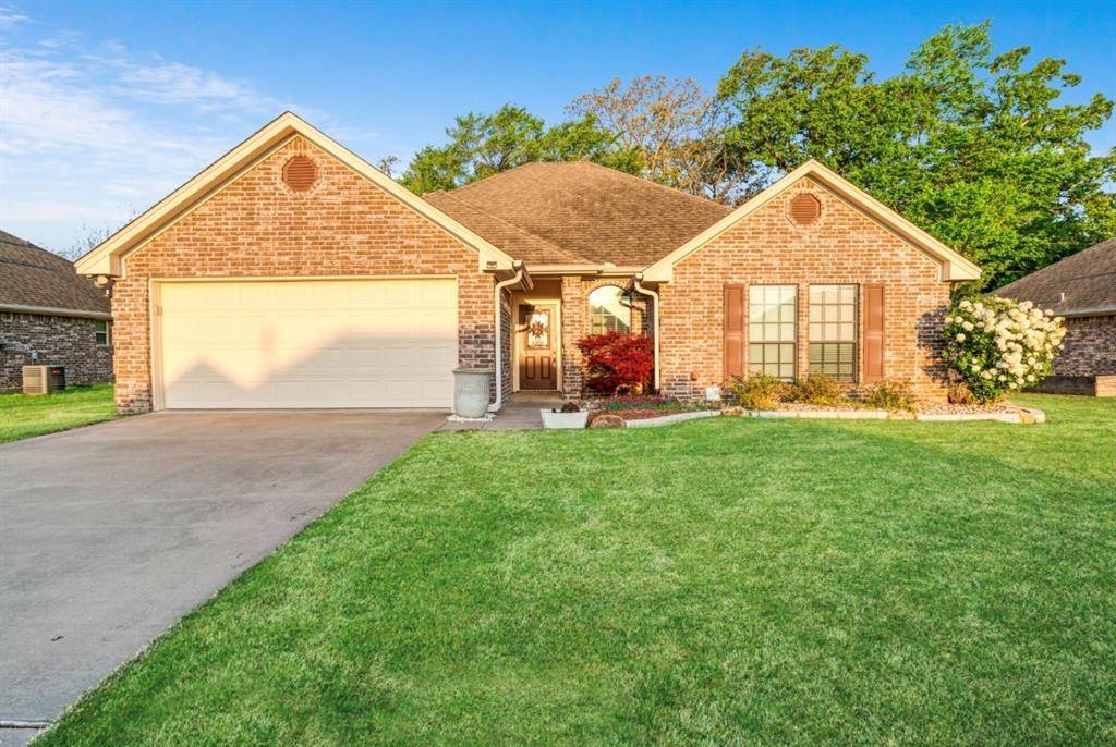 90 44th Street SW, Paris, TX 75460