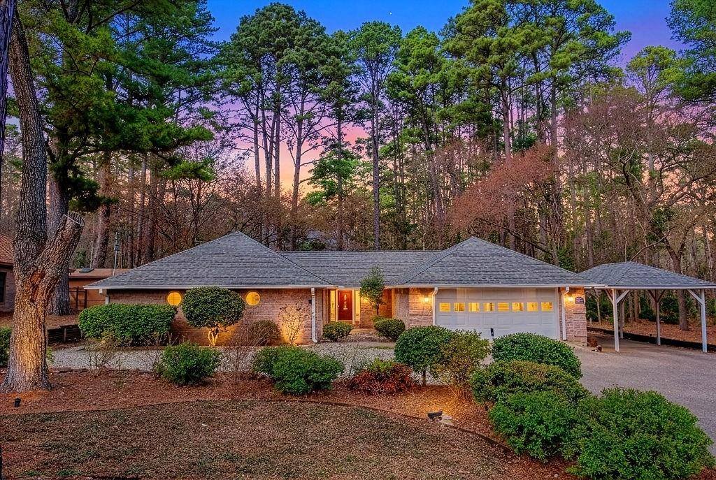 1633 Brookhollow Drive, Hideaway, TX 75771