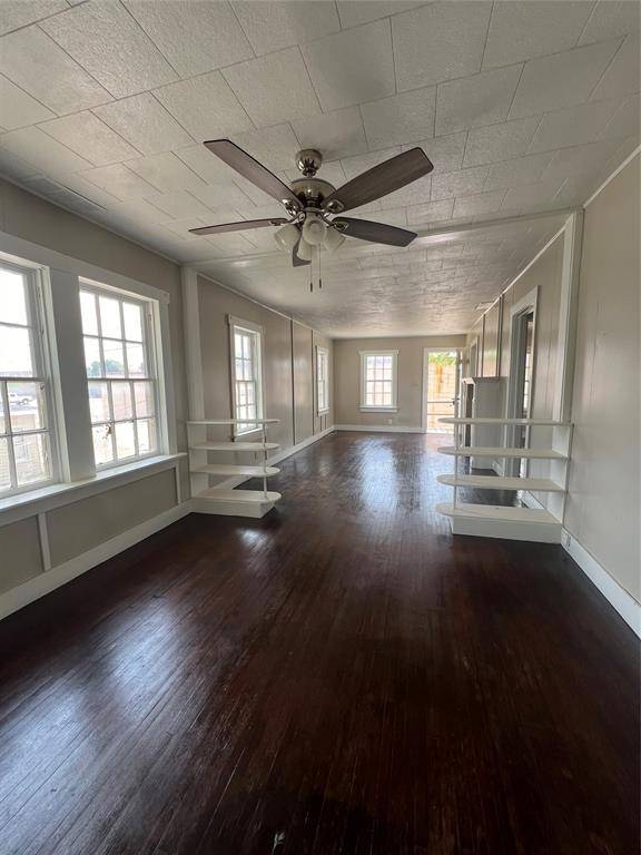 107 N Miller Street #1/2, Breckenridge, TX 76424