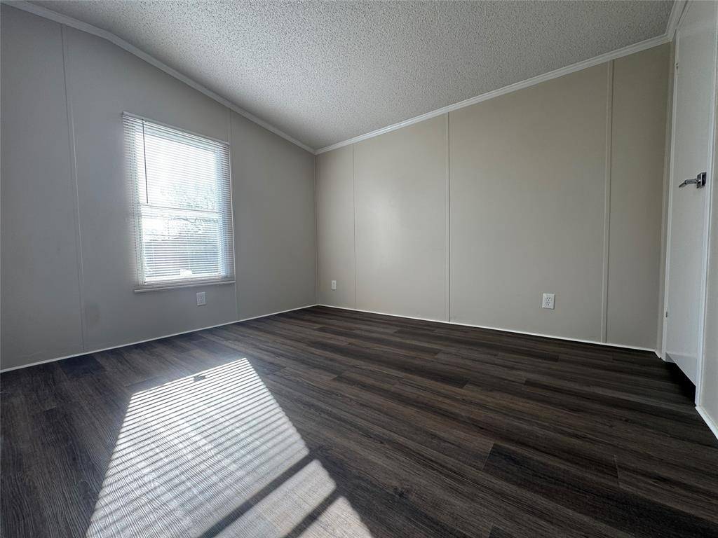 1204 Traders Road, Greenville, TX 75402