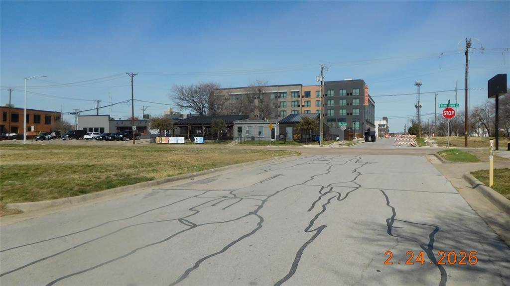 655 Crawford Street, Fort Worth, TX 76104