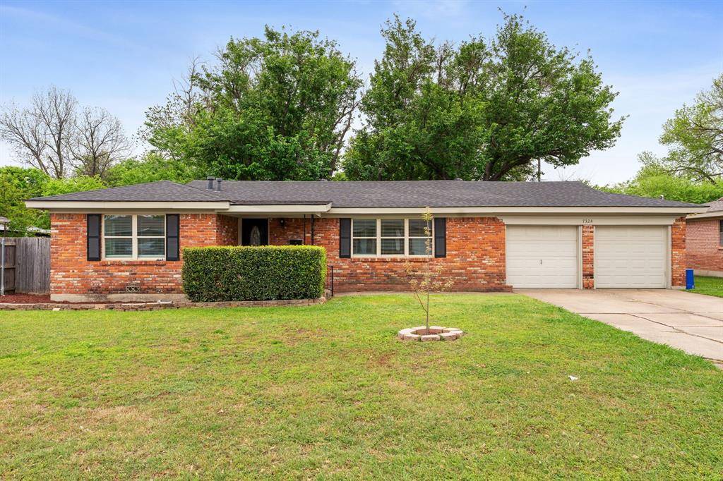 7324 Oakland Lane, North Richland Hills, TX 76180