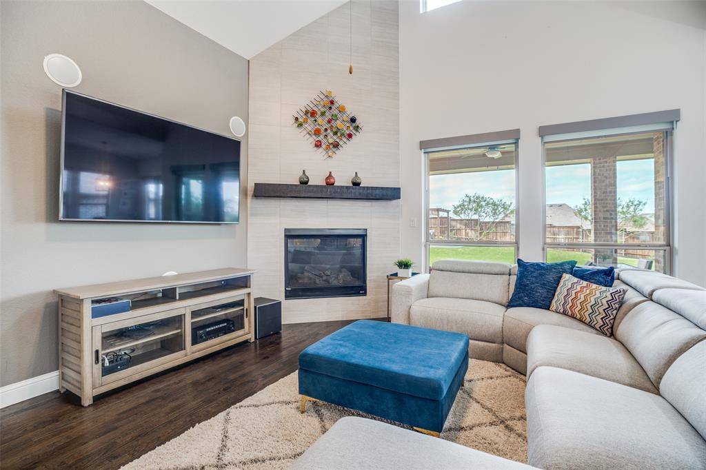 1011 Riviera Road, Roanoke, TX 76262