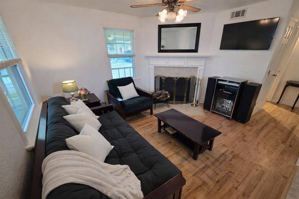 178 Indian Gap Drive, Mabank, TX 75156