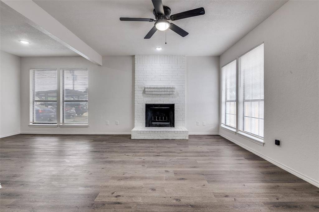 2166 E Arkansas Lane, Arlington, TX 76014