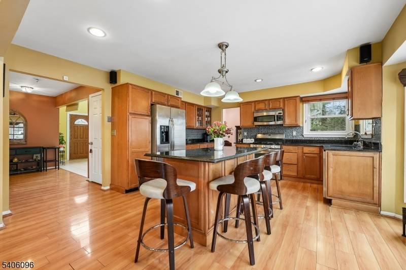 9 Chipwood Lane, North Brunswick Twp., NJ 08902