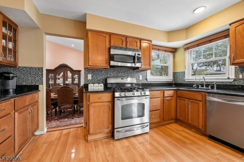 9 Chipwood Lane, North Brunswick Twp., NJ 08902