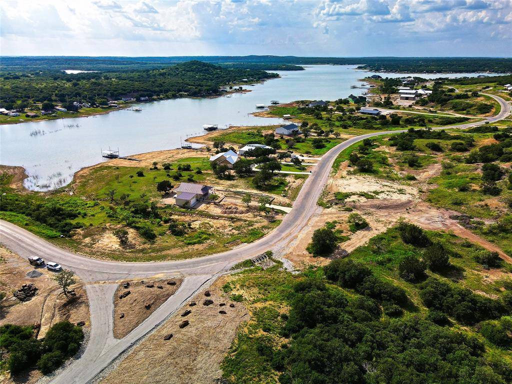 371 Hidden Shores Drive, Cisco, TX 76437