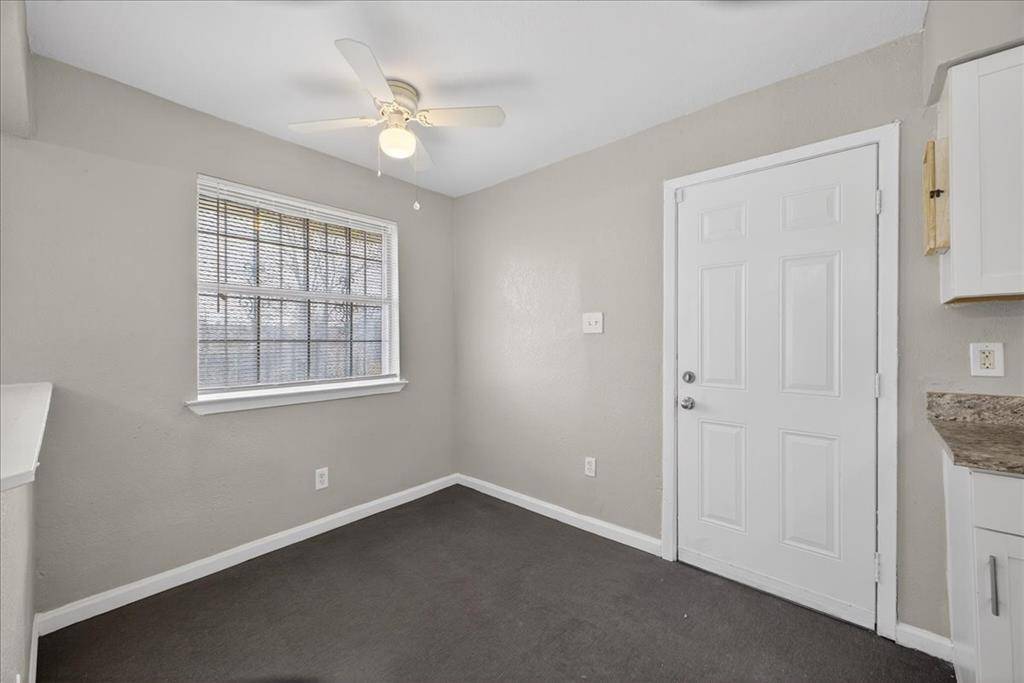 3250 Pacesetter Drive, Dallas, TX 75241