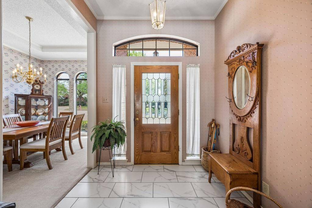 3207 Spring Lake Drive, Richardson, TX 75082