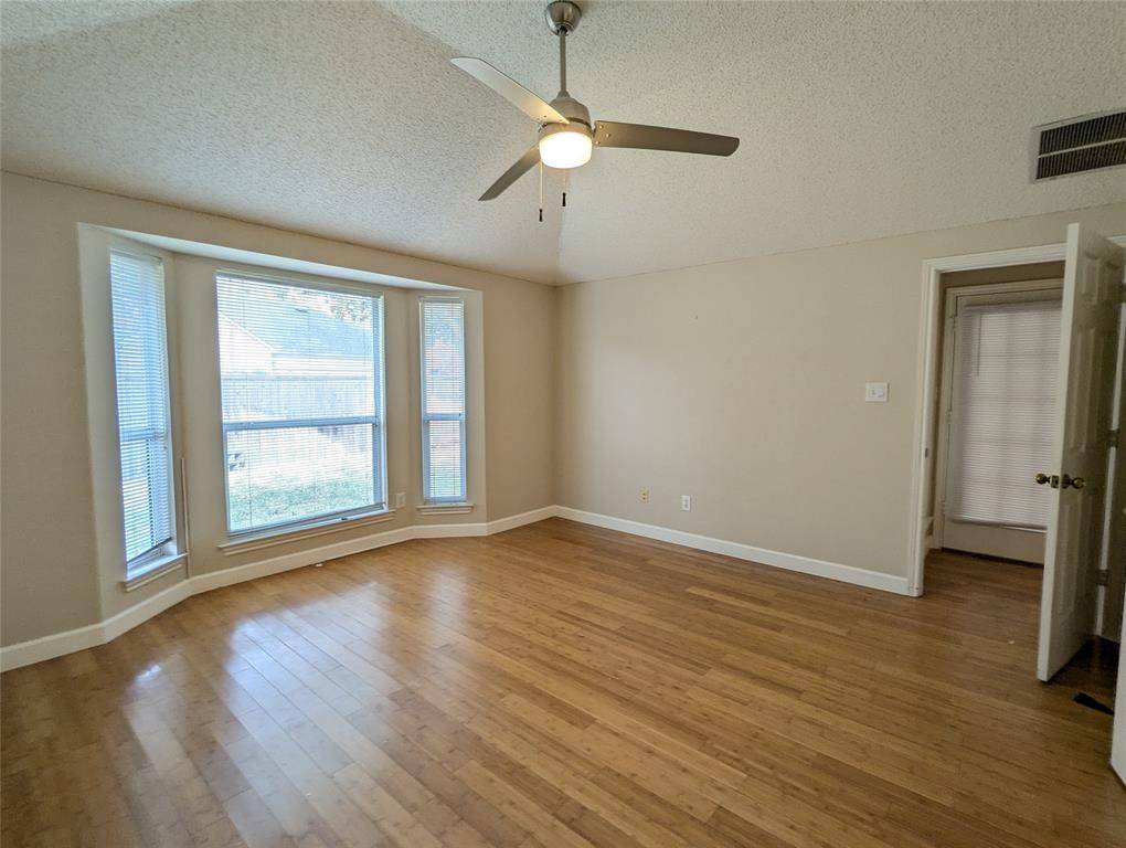 6019 Mapleshade Lane, Dallas, TX 75252