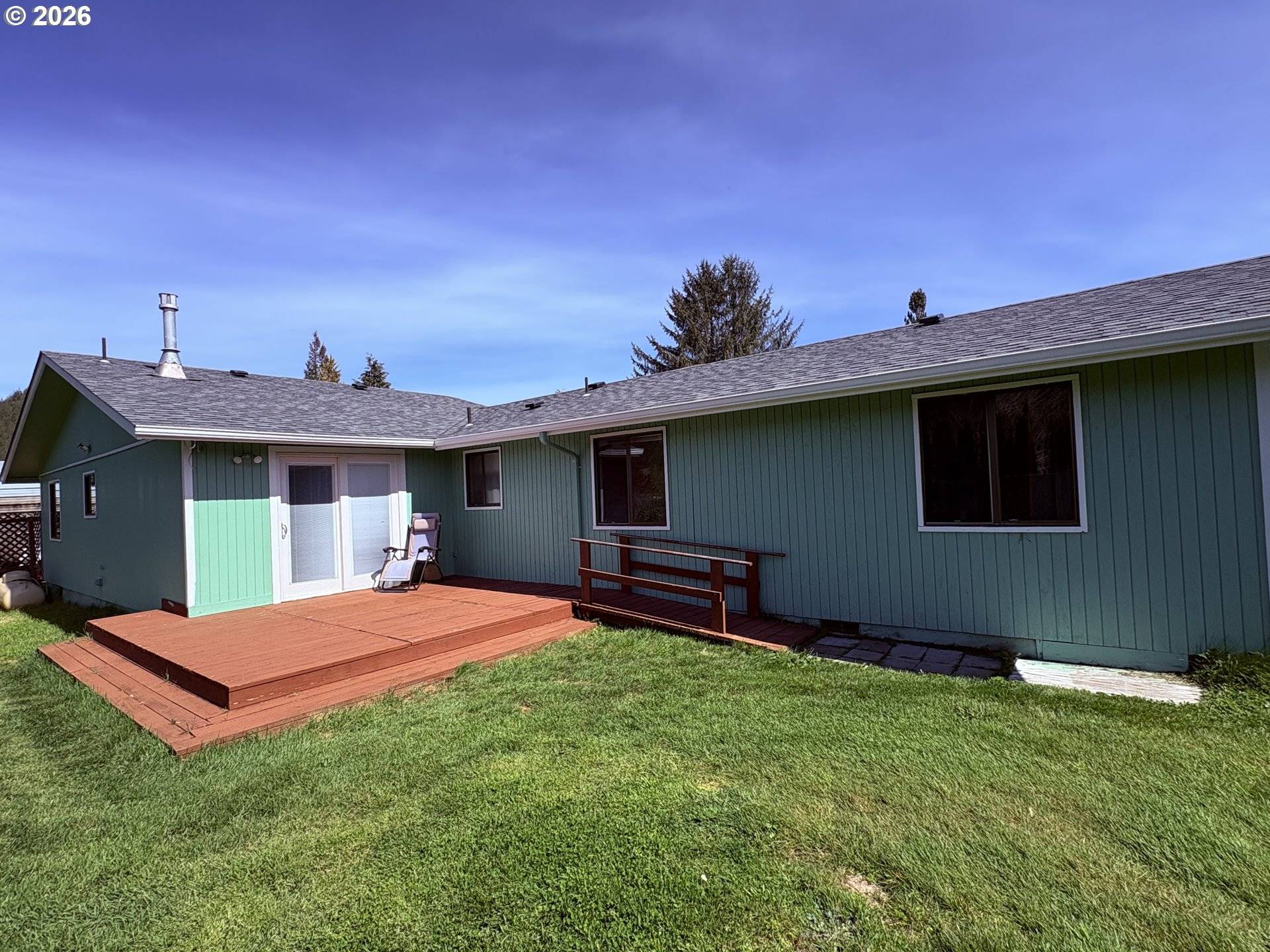 747 EVERGREEN LOOP, Reedsport, OR 97467