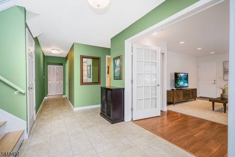 11 Agate Rd, East Brunswick Twp., NJ 08816