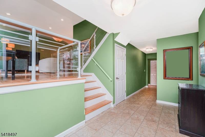 11 Agate Rd, East Brunswick Twp., NJ 08816