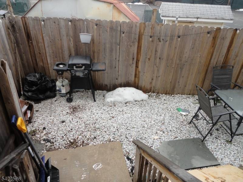 8 N Salem St, Dover Town, NJ 07801