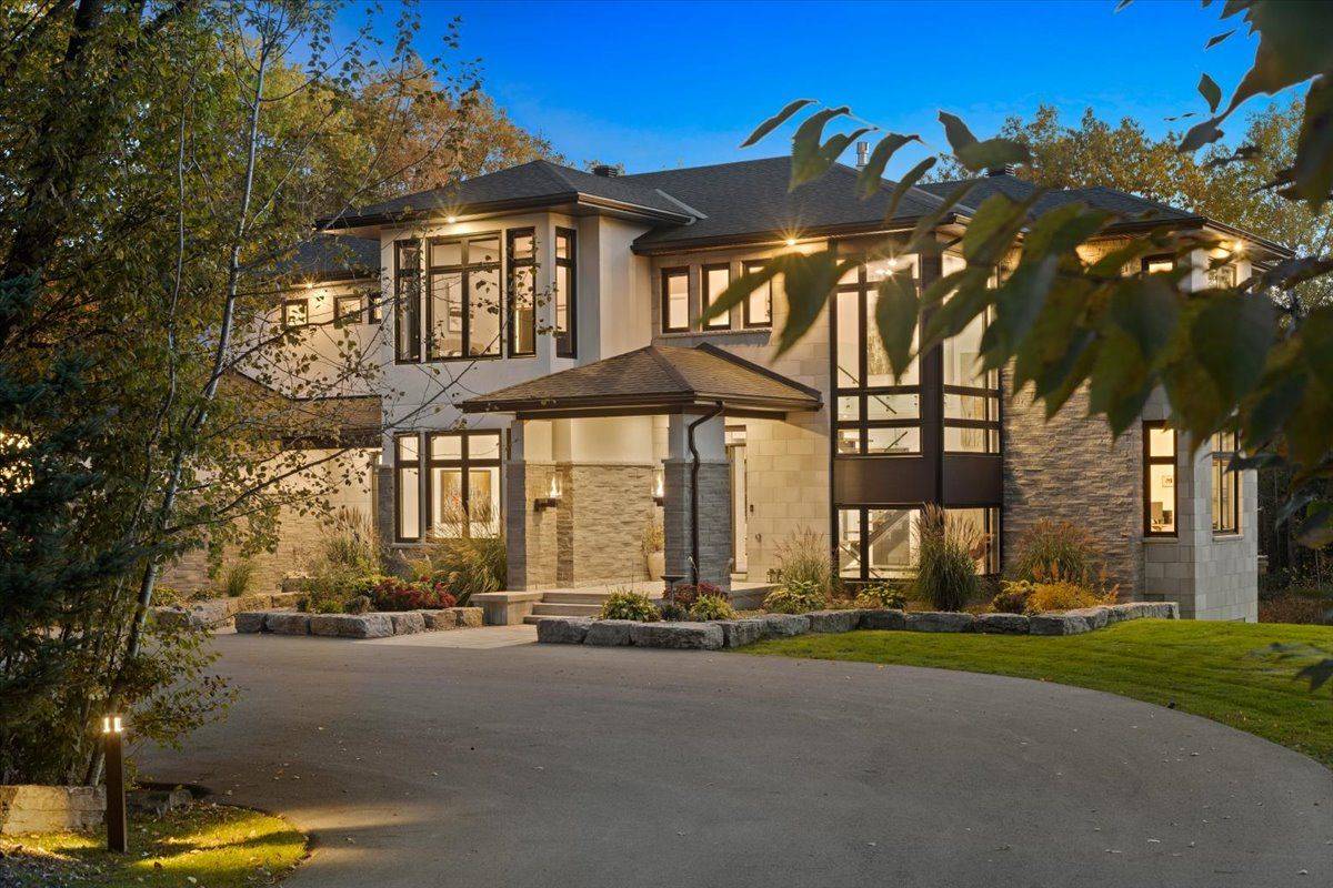 131 Cherryhill DR, Carp - Huntley Ward, ON K0A 1L0