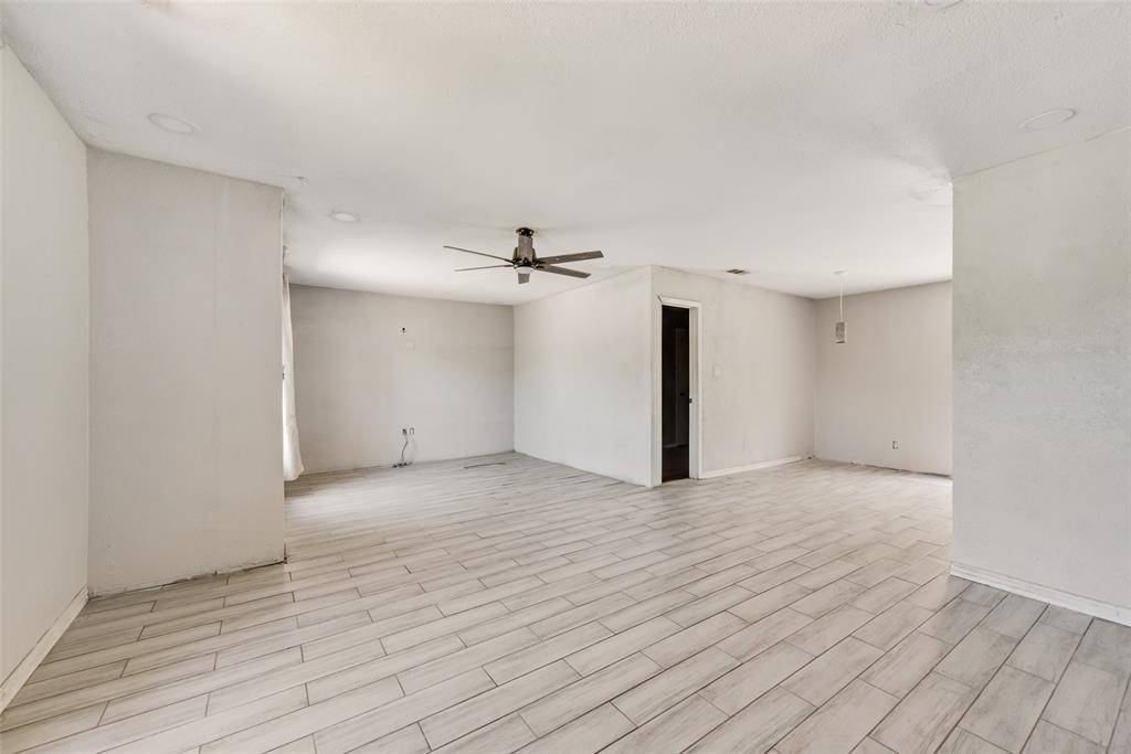 9502 Zelkova Circle, Dallas, TX 75249