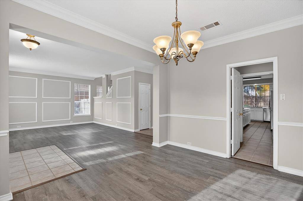 6114 Pinwood Circle, Arlington, TX 76001