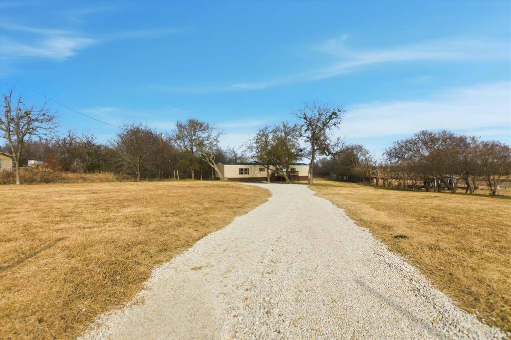 540 County Road 2906, Dodd City, TX 75438