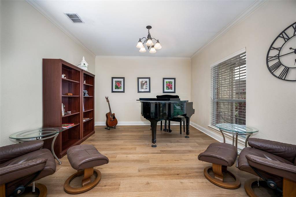 7860 Valley Ridge Drive, Northlake, TX 76247