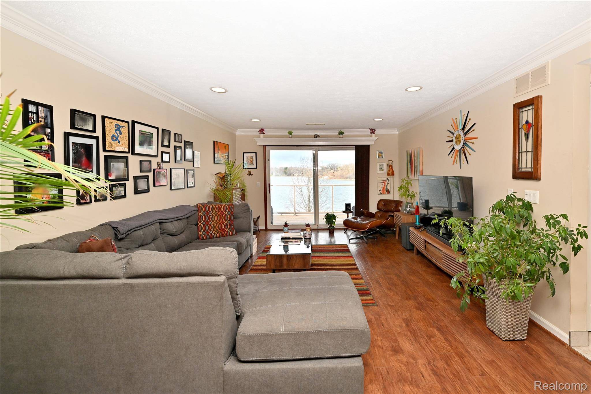 1966 Klingensmith RD #18C, Bloomfield Hills, MI 48302