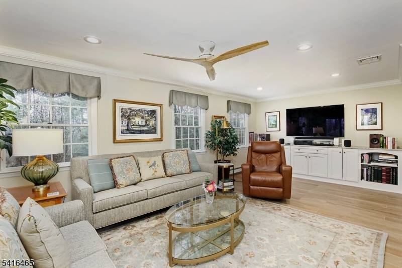 3 Overlook Ter, Chester Twp., NJ 07930