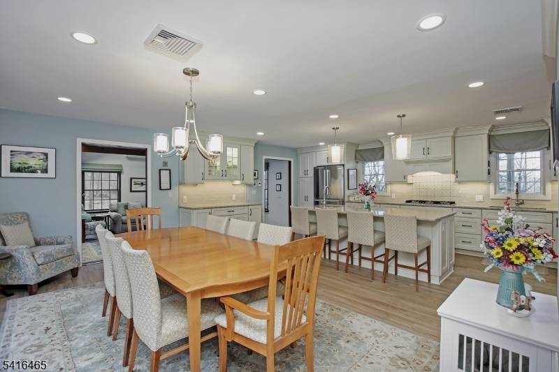 3 Overlook Ter, Chester Twp., NJ 07930