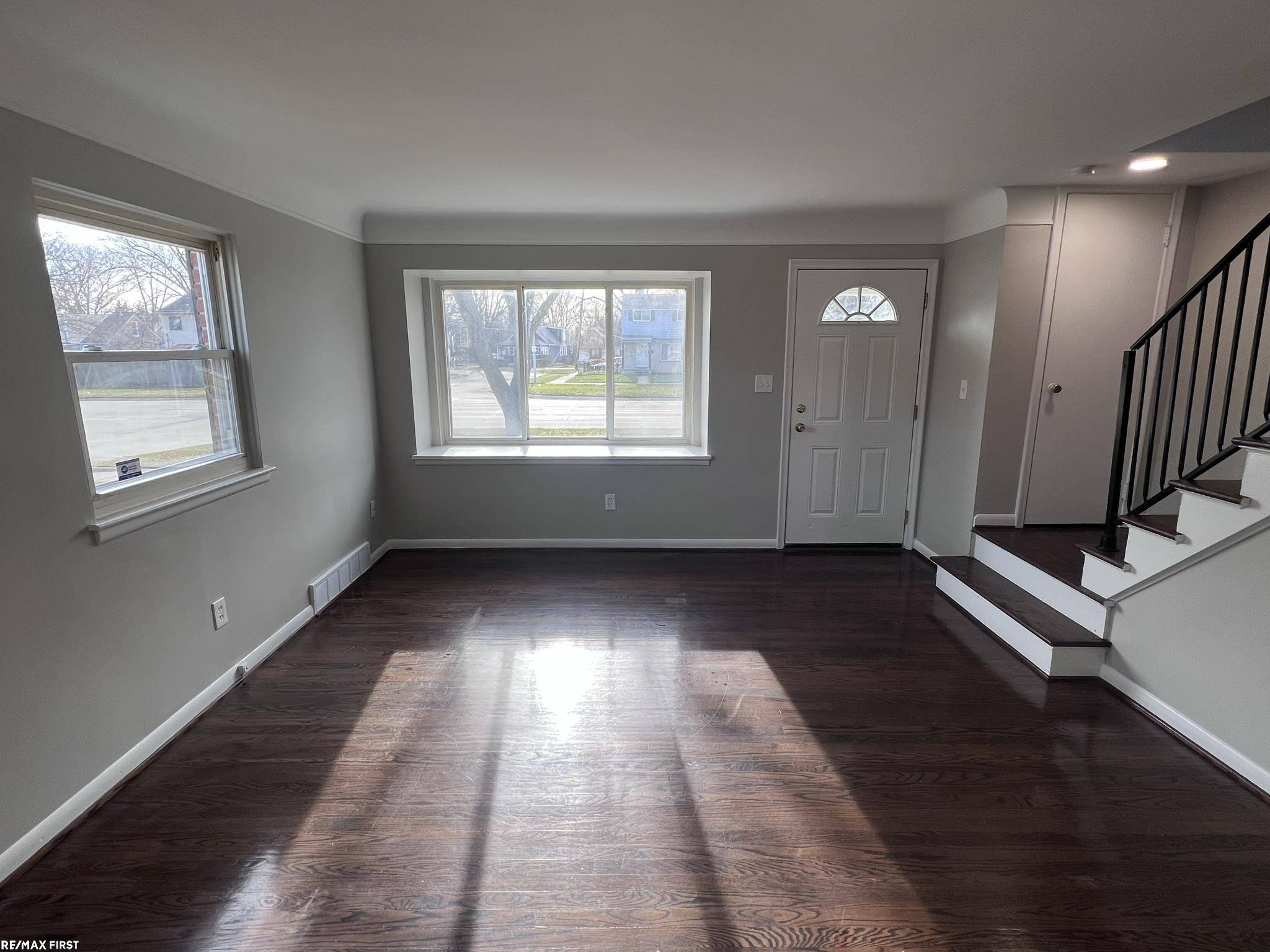 20351 E 8 Mile RD, St Clair Shores, MI 48080