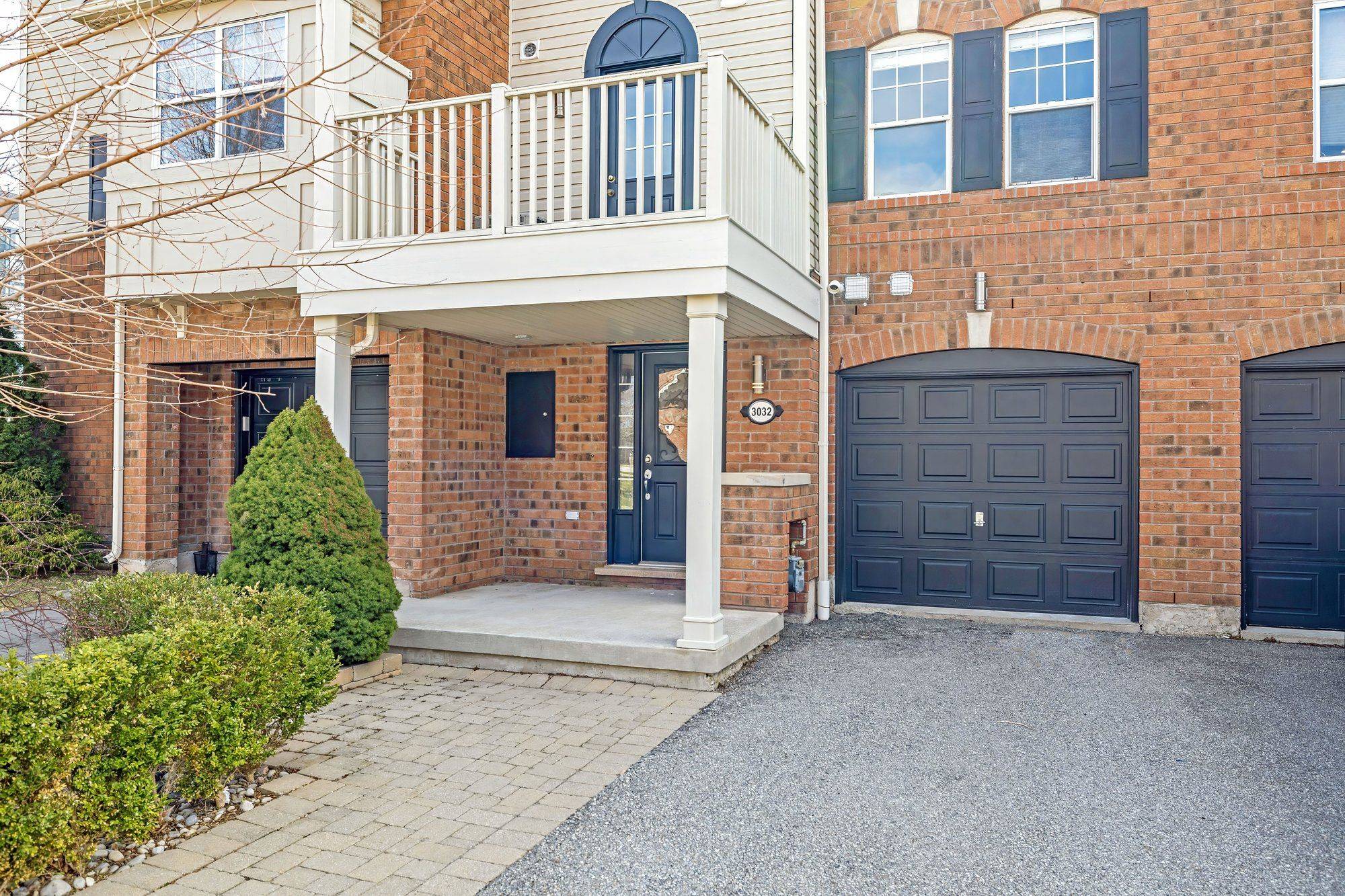 3032 Drumloch AVE, Oakville, ON L6M 5H8